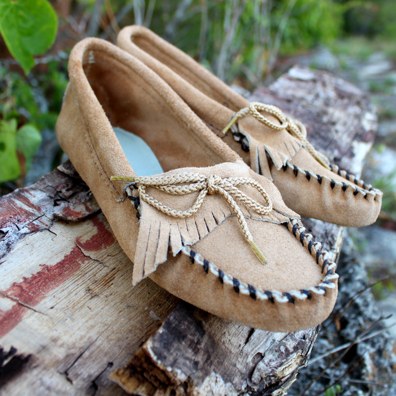 Womans Canoe Moccasin on Luulla